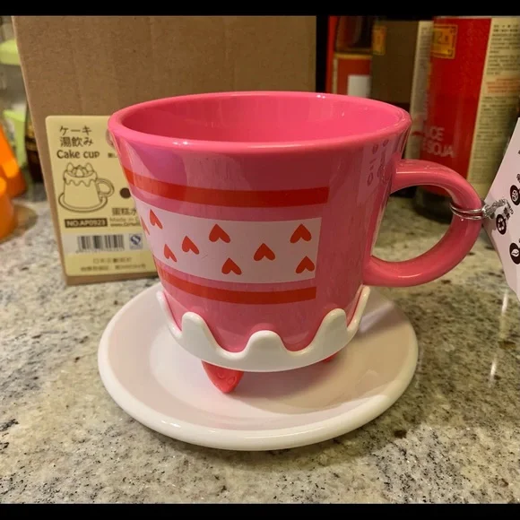 Plastic cute dessert looking cup - Picture 5 of 8